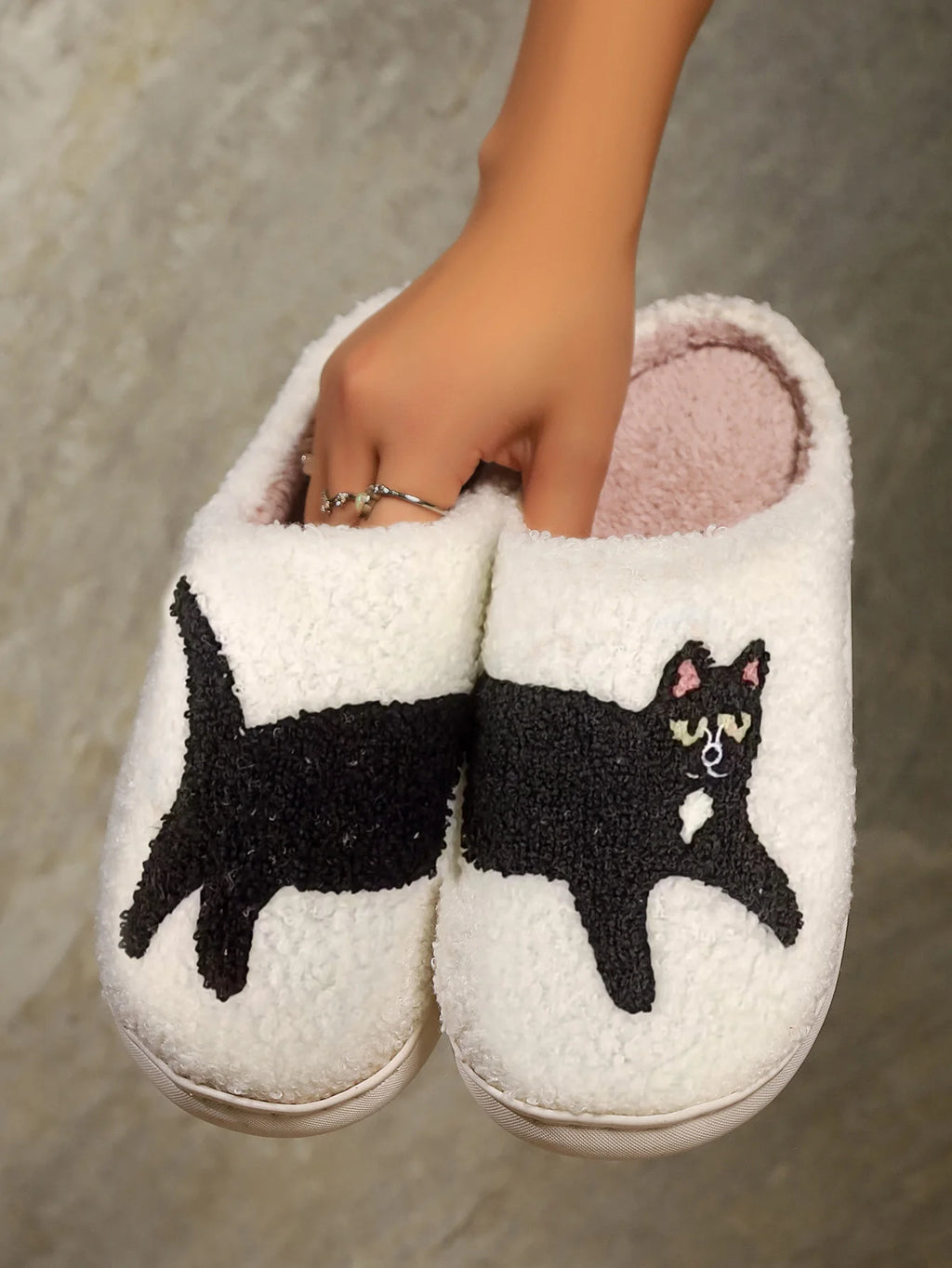Furry Winter Slippers with Embroidered Cat – Unisex Home Slippers