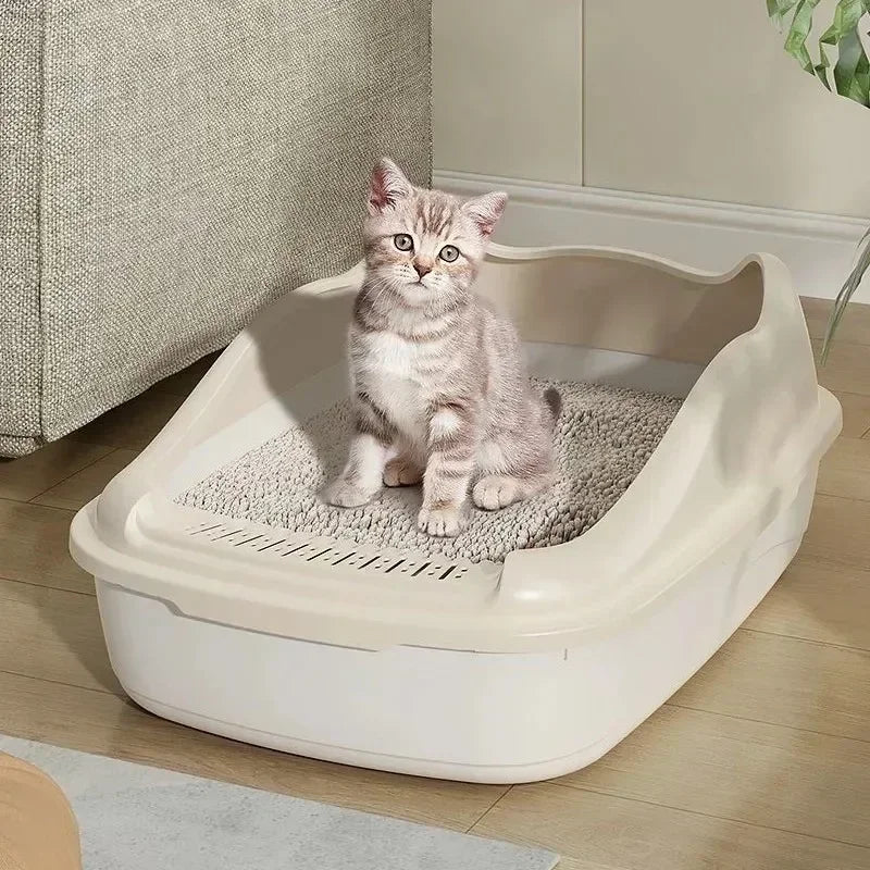Enclosed Cat Litter Box – Odor-Control, Low-Tracking Design
